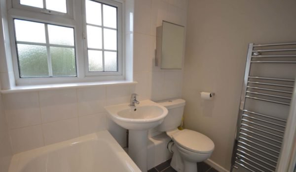 Gallery Image Bathroom 2